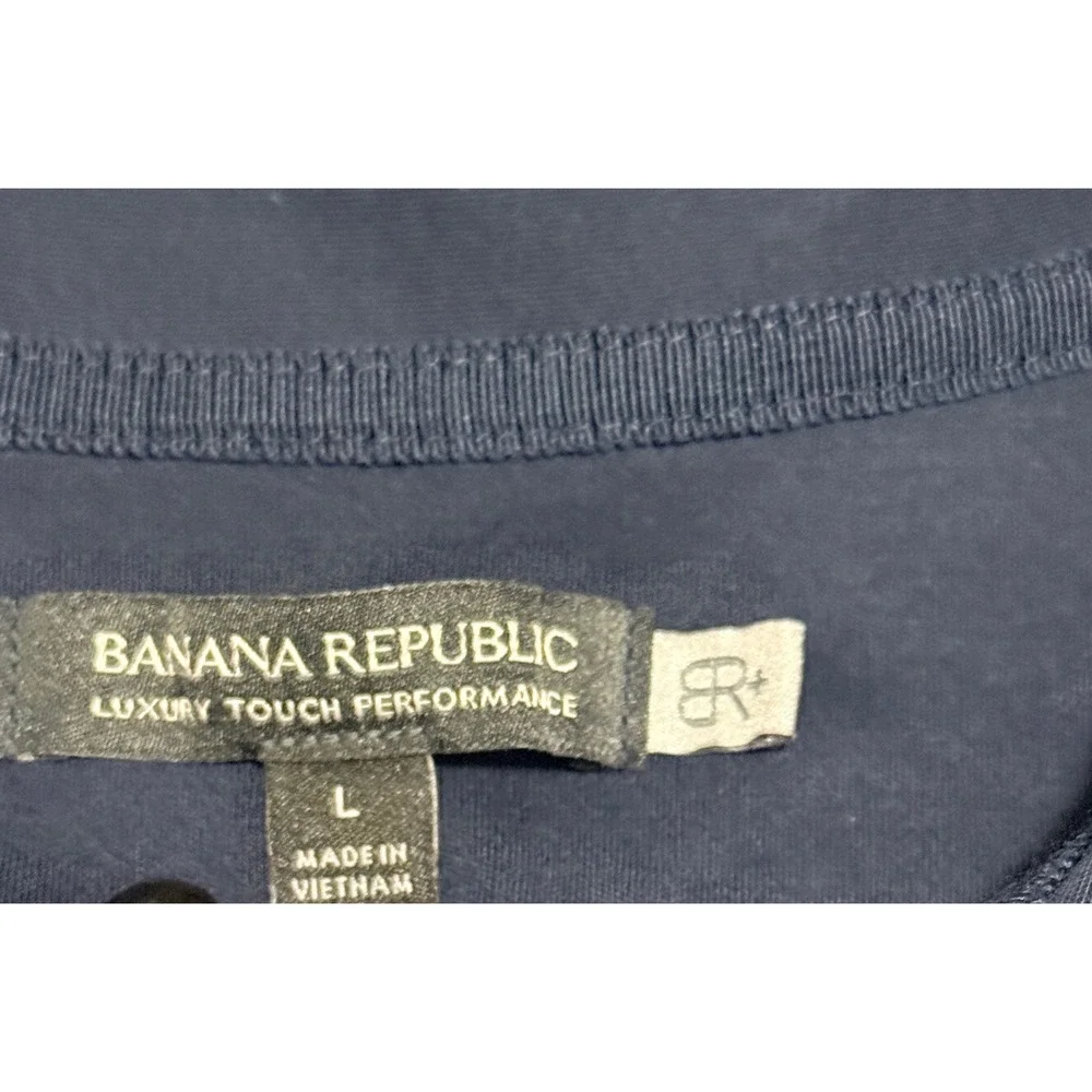 Banana Republic Polo Mens L Blue Luxury Touch Performance Striped Short Sleeve